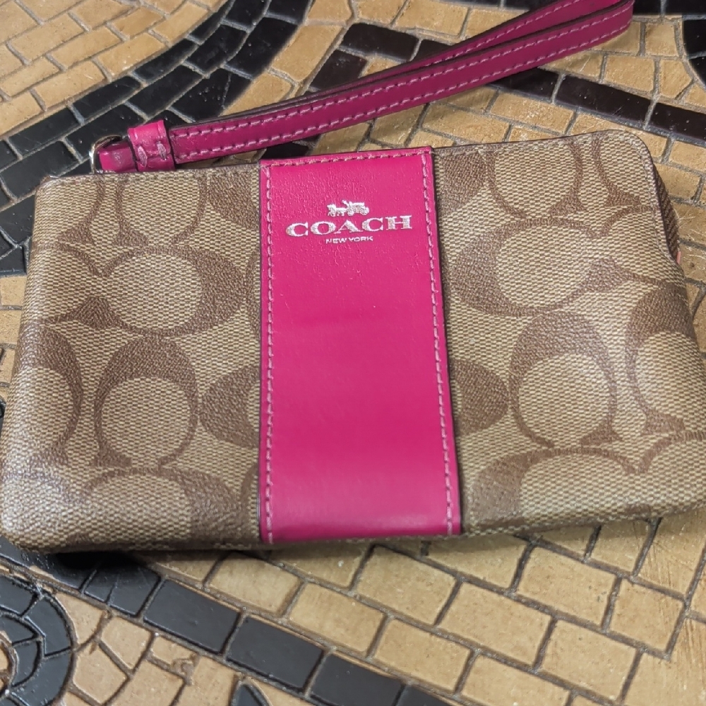 COACH Signature Canvas Wristlet .Corner Zip ,in Pink and Brown.No Call Outs.